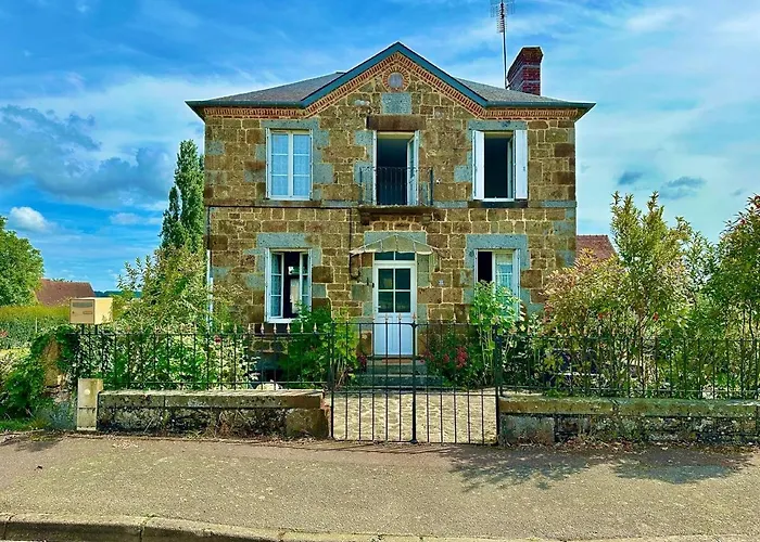 펜션 Charmante Maison A La Campagne Rânes